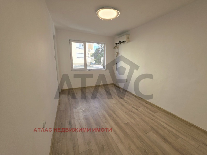 Продава  3-стаен град Пловдив , Младежки Хълм , 86 кв.м | 13543904 - изображение [4]