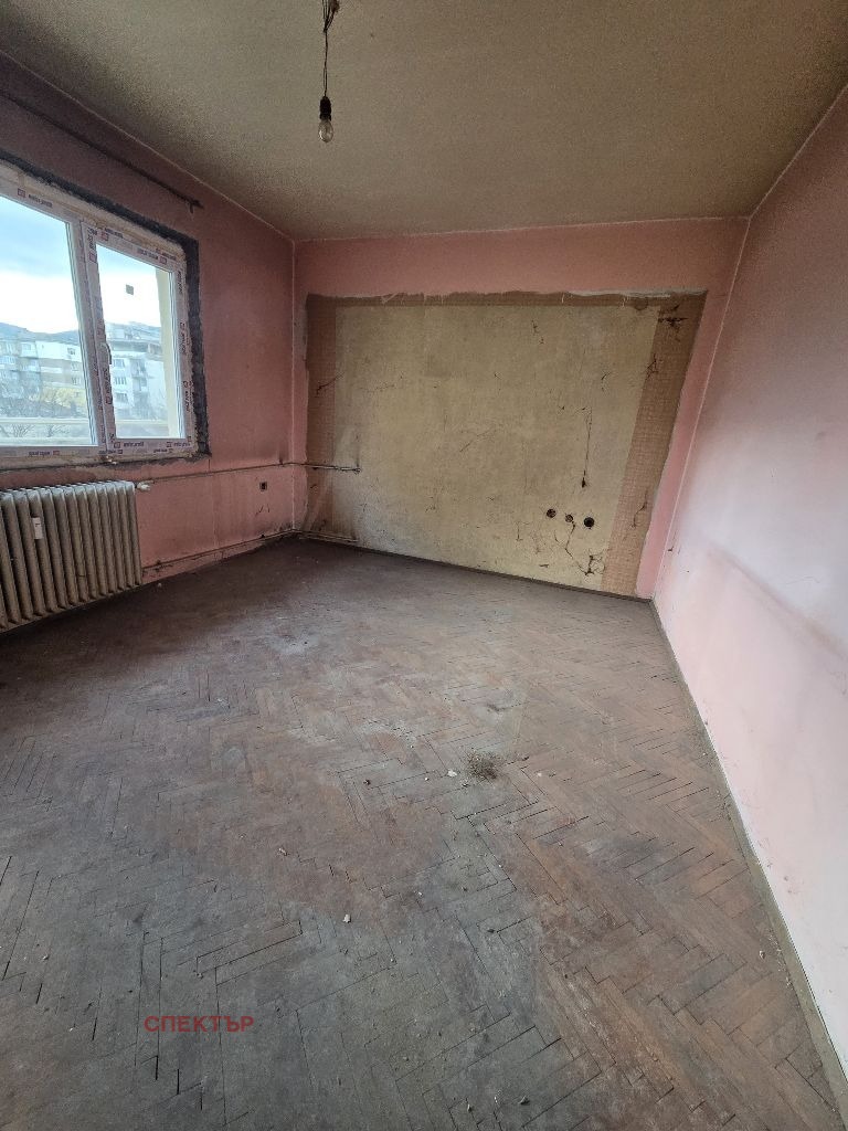 Продава 3-СТАЕН, гр. Перник, Център