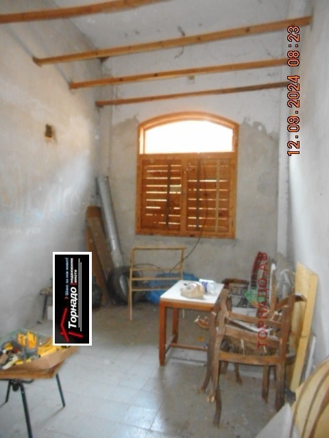 Продава  4-стаен град Велико Търново , Асенов , 195 кв.м | 51481985 - изображение [7]