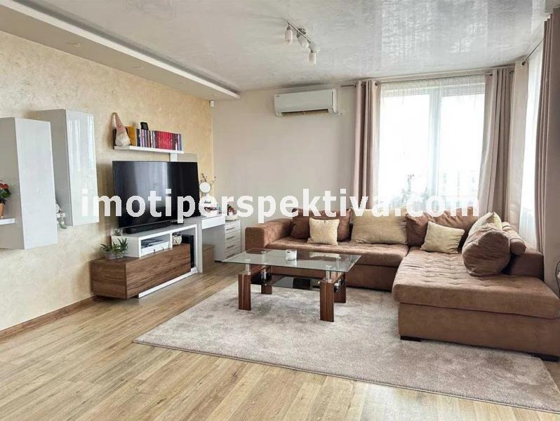 Продава 3-СТАЕН, гр. Пловдив, Кючук Париж, снимка 2 - Aпартаменти - 49435504