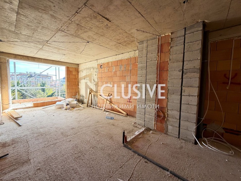 Продава 4-СТАЕН, град Варна, Цветен квартал • 251600 € / 492086.83 лв. • 37004749 1