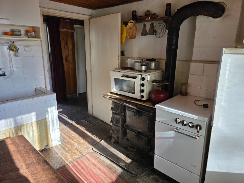 Продава КЪЩА, гр. Златица, област София област, снимка 10 - Къщи - 52805500