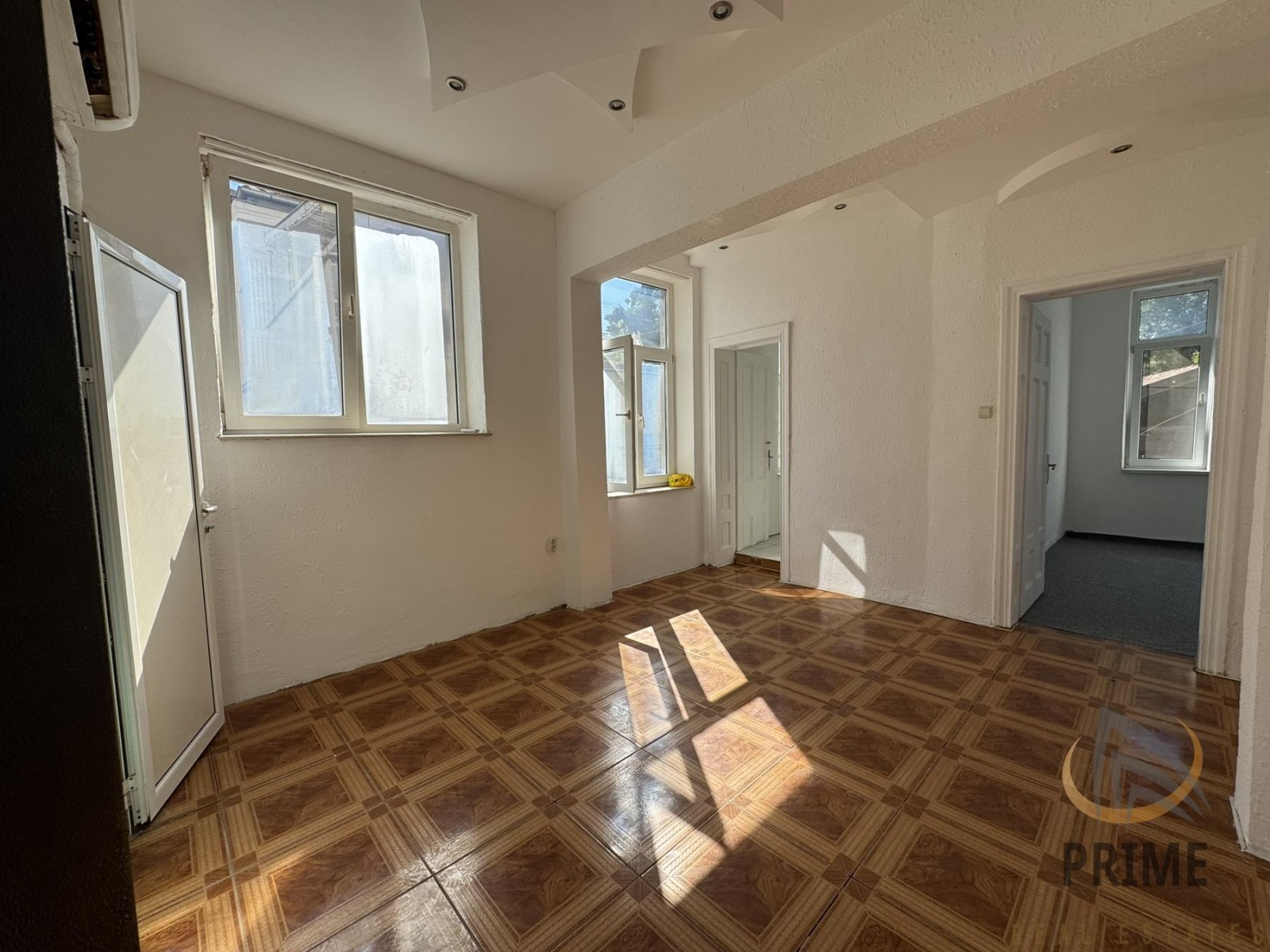 Продава 2-СТАЕН, гр. Бургас, Център, снимка 7 - Апартаменти - 55735549