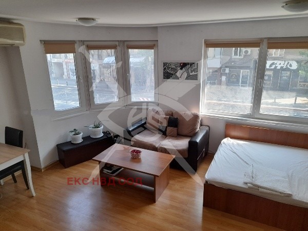 Продава  1-стаен град Пловдив , Младежки Хълм , 45 кв.м | 61560490