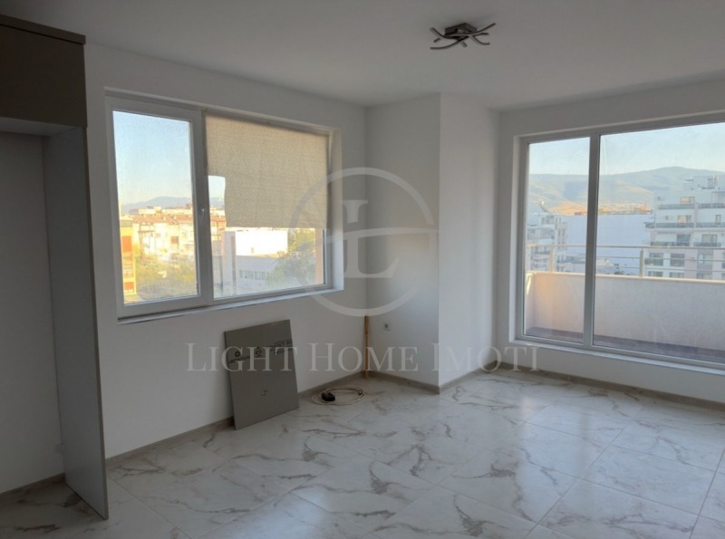 For Sale  1 bedroom Plovdiv , Yuzhen , 68 sq.m | 60007719 - image [2]