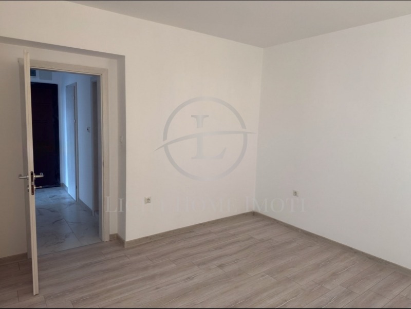 For Sale  1 bedroom Plovdiv , Yuzhen , 68 sq.m | 60007719 - image [5]