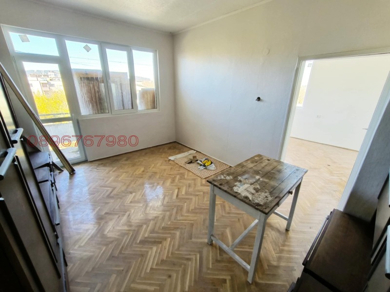 Продава 3-СТАЕН, гр. Шумен, Тракия, снимка 3 - Апартаменти - 52784132