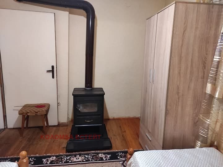 Продава КЪЩА, с. Крупник, област Благоевград, снимка 3 - Къщи - 52254213