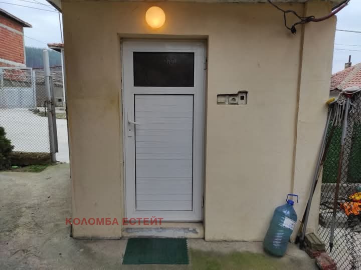 Продава КЪЩА, с. Крупник, област Благоевград, снимка 13 - Къщи - 52254213