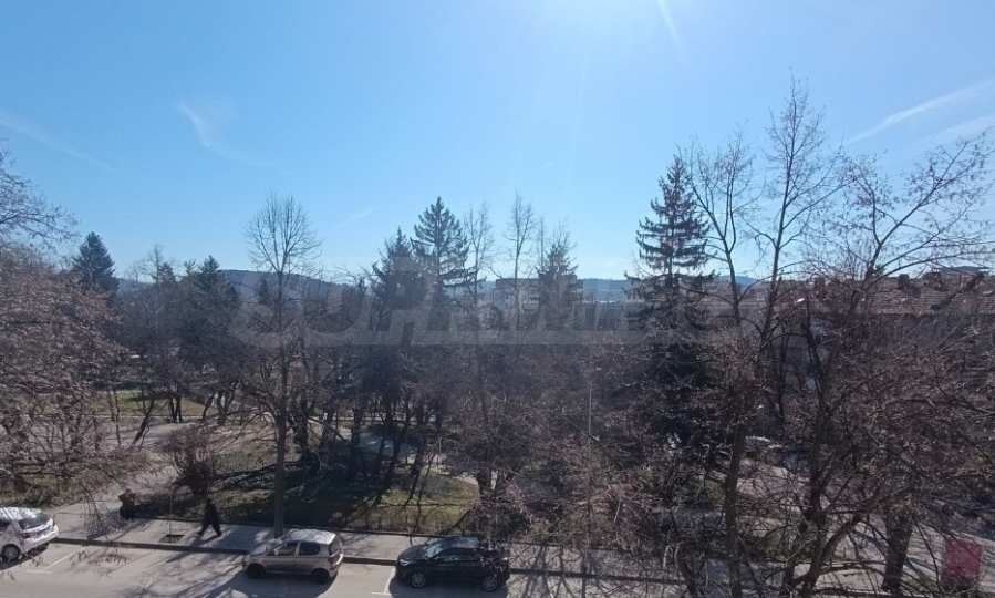 Продава 3-СТАЕН, гр. Велико Търново, Център, снимка 2 - Апартаменти - 53824185