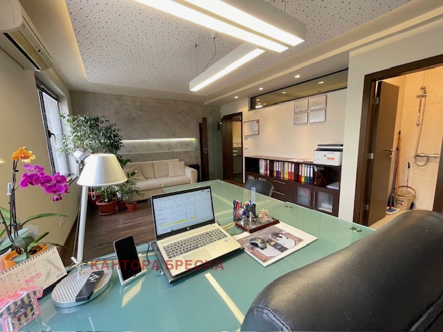 À venda  Escritório Plovdiv , Maracha , 101 m² | 76990668 - imagem [2]