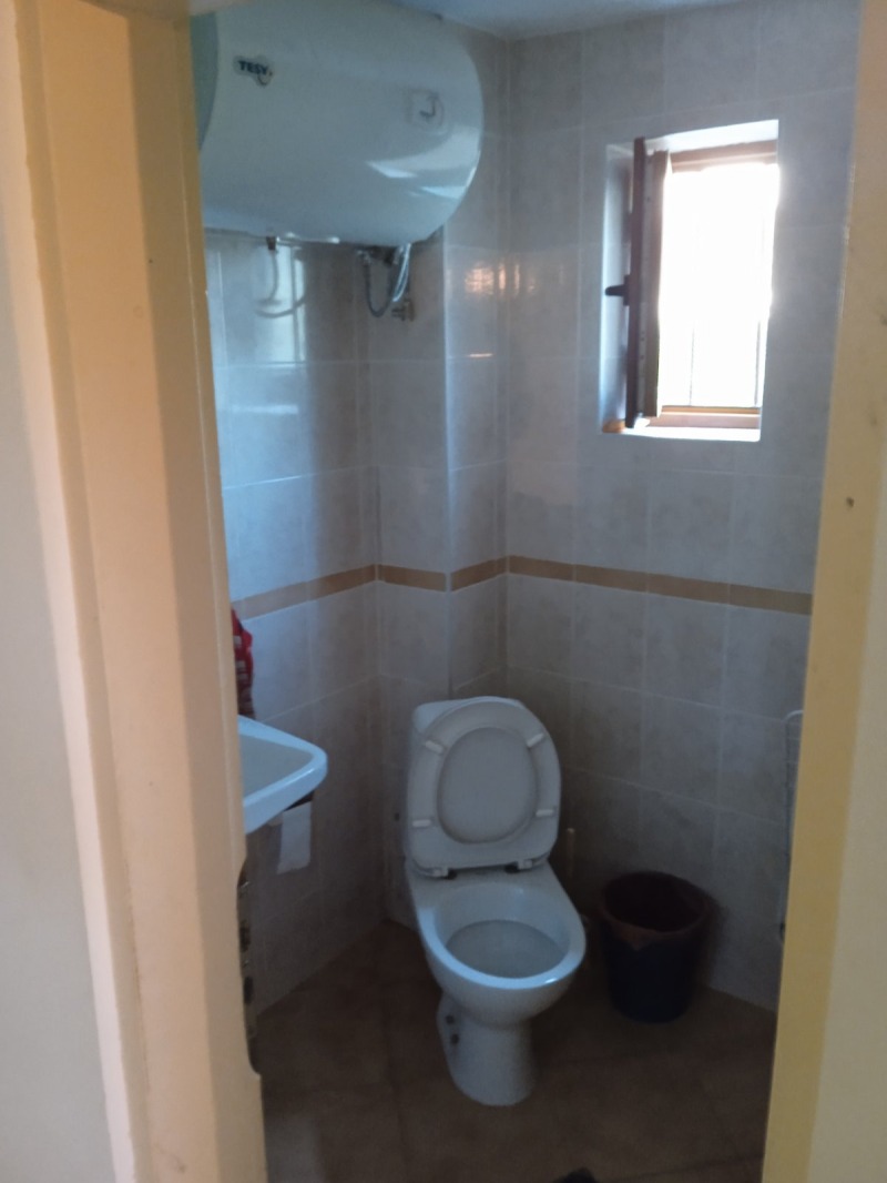 Продава ЕТАЖ ОТ КЪЩА, гр. Самоков, област София област, снимка 15 - Етаж от къща - 52786397