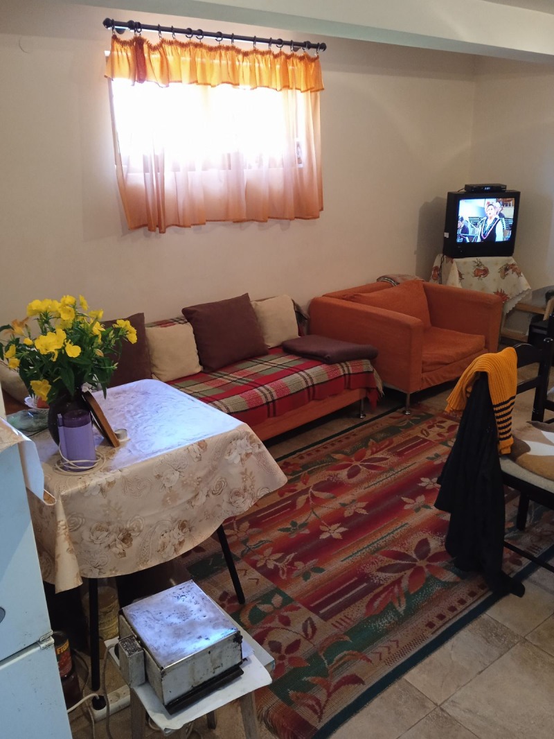 Продава ЕТАЖ ОТ КЪЩА, гр. Самоков, област София област, снимка 17 - Етаж от къща - 52786397