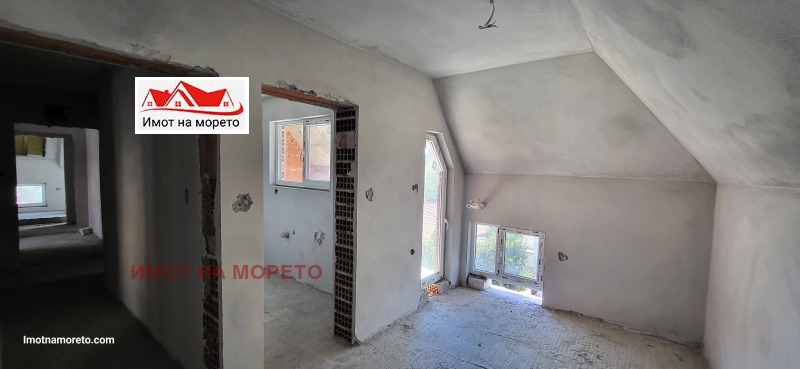Продава 3-СТАЕН в област Бургас, гр. Ахтопол - 69 кв.м / 75 000 € » 146 687.25 лв., ИМОТ НА МОРЕТО