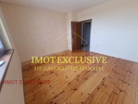 3+ slaapkamer Komatevski vazel, Plovdiv 4
