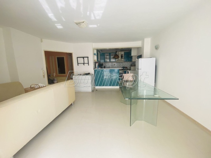 For Sale  2 bedroom Varna , Lyatno kino Trakiya , 100 sq.m | 47516319 - image [2]