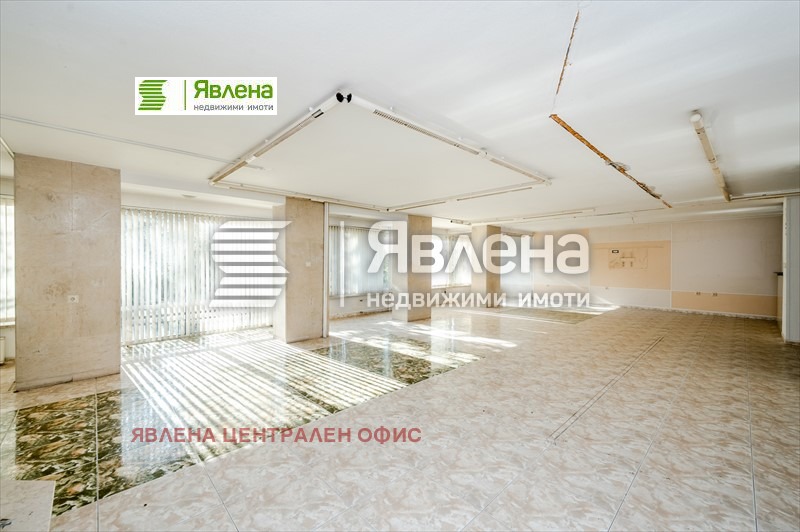 Продава  3-стаен град София , Изток , 158 кв.м | 44136969