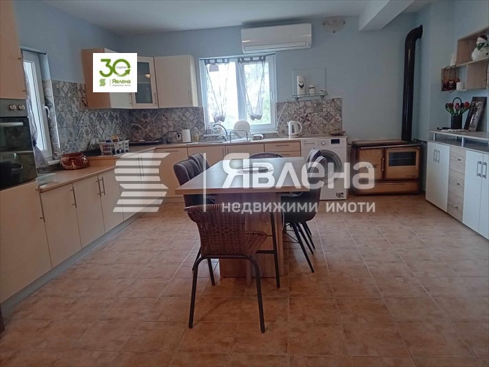 Продава КЪЩА, с. Аврен, област Варна, снимка 1 - Къщи - 48762096