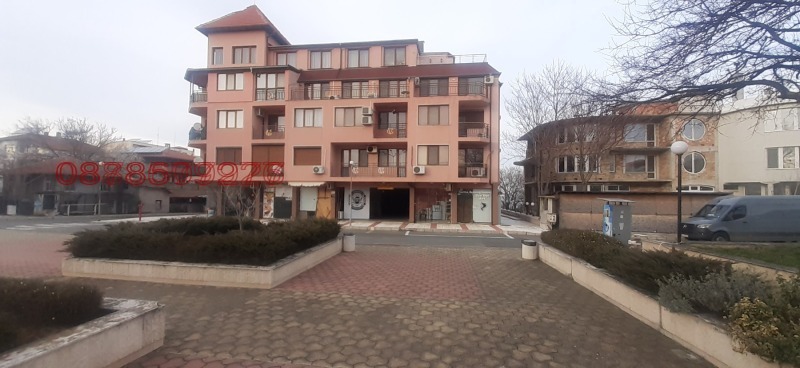 Продава ЗАВЕДЕНИЕ, с. Лозенец, област Бургас