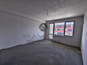 1 quarto Hristo Smirnenski, Plovdiv