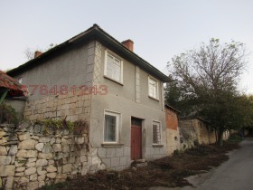 Продажба на имоти в с. Червен, област Русе - изображение 11 