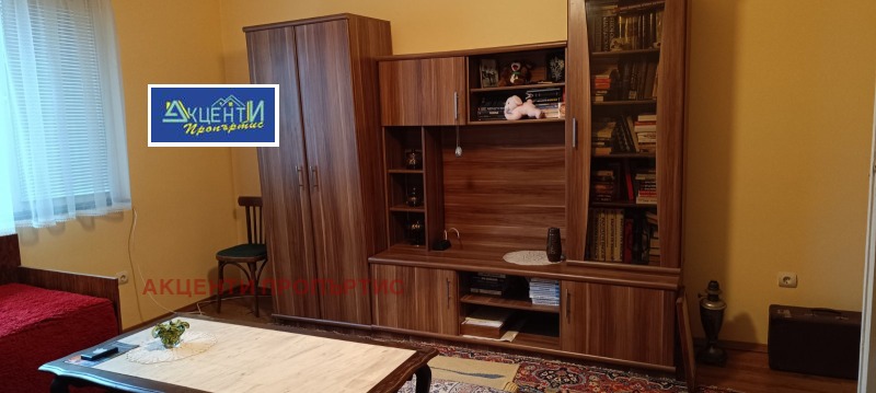 Продава КЪЩА, с. Петко Каравелово, област Велико Търново, снимка 12 - Къщи - 53532762