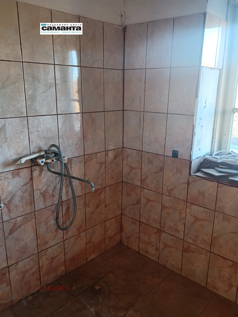 Продава КЪЩА, с. Златина, област Варна, снимка 5 - Къщи - 53577141