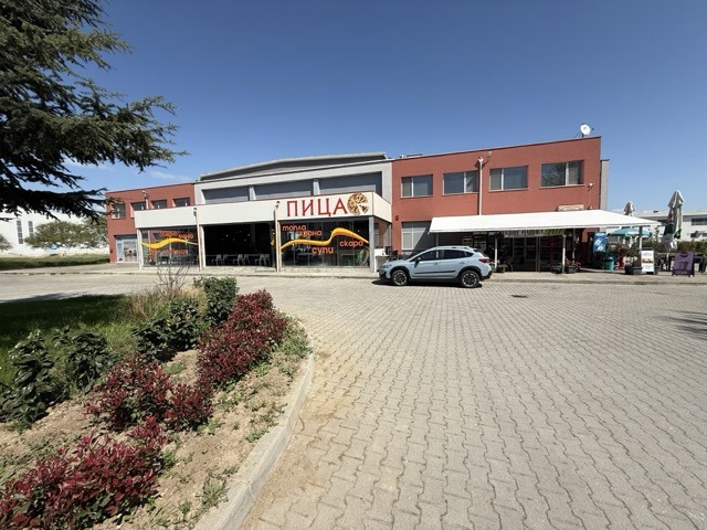 En venta  Bar; Cafetería región Plovdiv , Stryama , 647 metros cuadrados | 73329559
