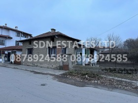 Продажба на имоти в с. Габарево, област Стара Загора - изображение 1 
