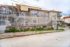 Talo Baltšik, Dobrichin alue
