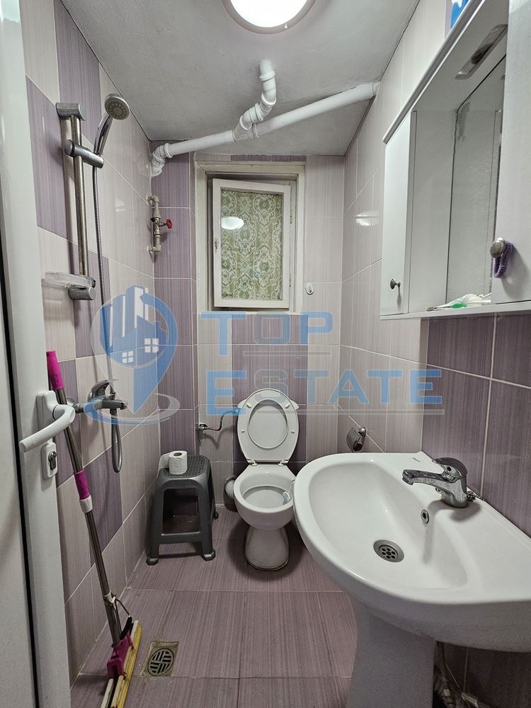 Продава КЪЩА, гр. Свищов, област Велико Търново, снимка 9 - Къщи - 47256965