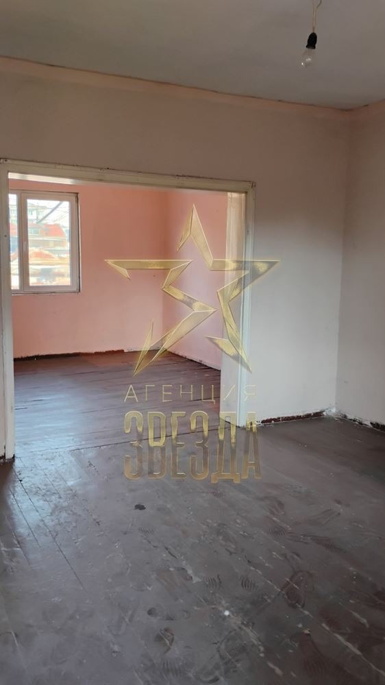 Продава КЪЩА, гр. Пловдив, Изгрев, снимка 1 - Къщи - 48604760