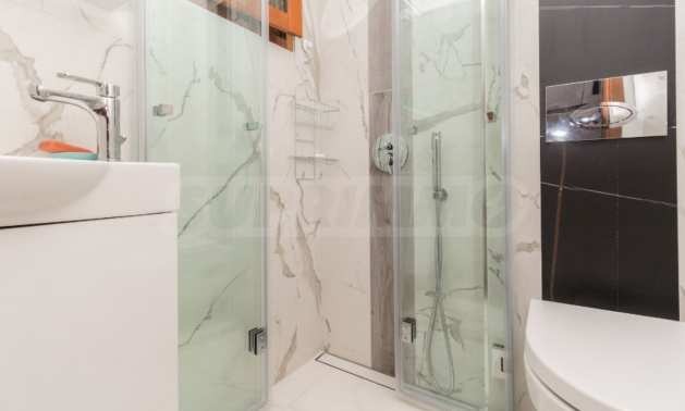 Продава КЪЩА, Извън страната, област Извън страната, снимка 2 - Къщи - 51663872