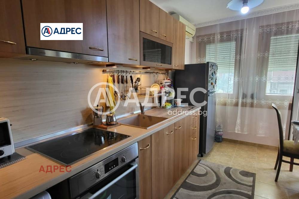 Продава 3-СТАЕН, гр. Варна, Спортна зала