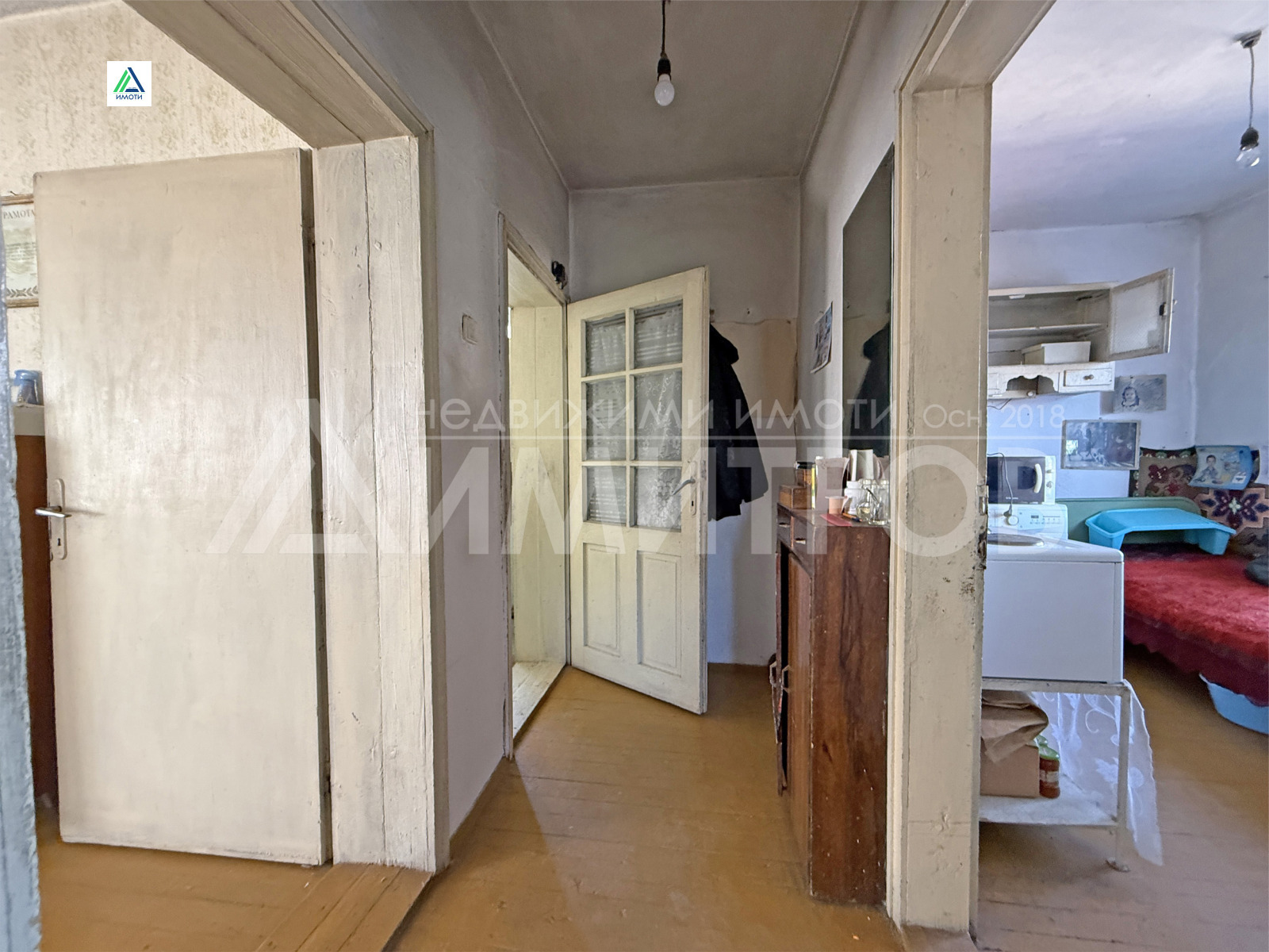 Продава ЕТАЖ ОТ КЪЩА, гр. Нови пазар, област Шумен, снимка 12 - Етаж от къща - 55064263