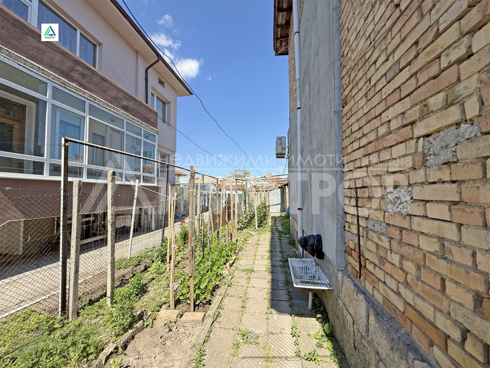 Продава ЕТАЖ ОТ КЪЩА, гр. Нови пазар, област Шумен, снимка 5 - Етаж от къща - 55064263