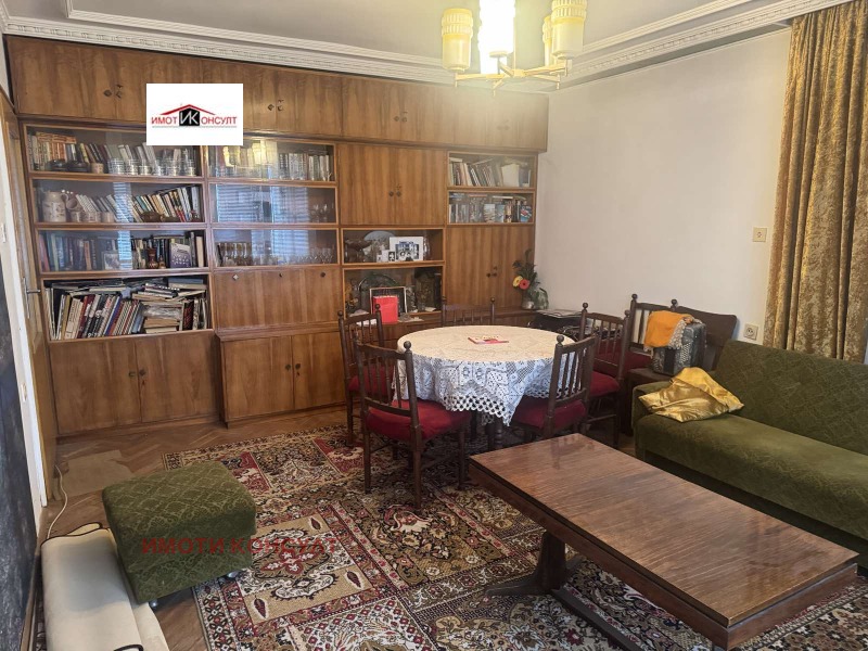 Продава МНОГОСТАЕН в област Велико Търново, гр. Лясковец - 125 кв.м / 105 000 € » 205 362.15 лв., ИМОТИ КОНСУЛТ