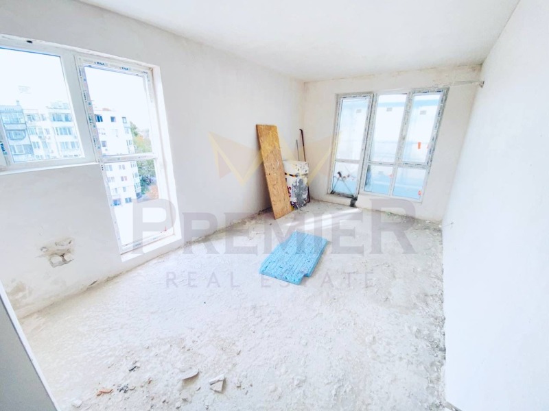 Продава  1-стаен град Варна , Погреби , 43 кв.м | 61680715