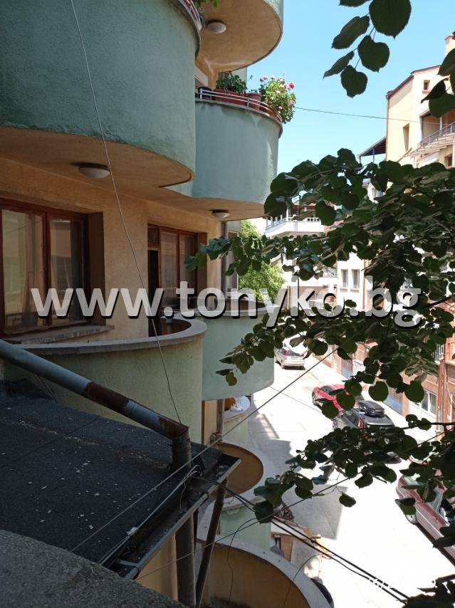 For Sale  1 bedroom Plovdiv , Tsentar , 65 sq.m | 35510880 - image [2]