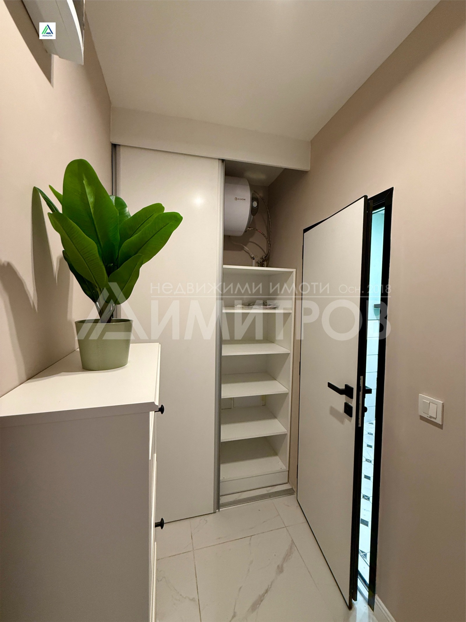 Продава 1-СТАЕН, гр. Нови пазар, област Шумен, снимка 8 - Апартаменти - 54931671