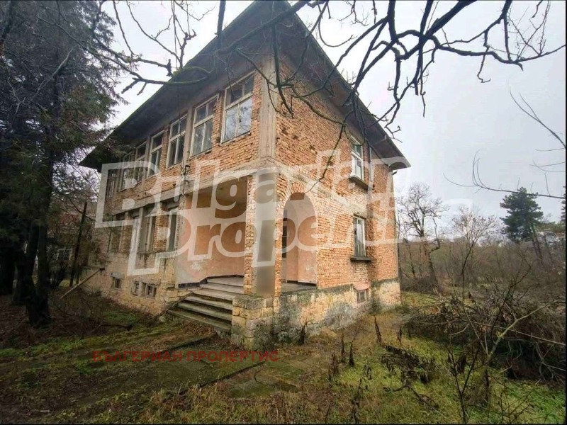Продава ТЪРГОВСКИ КОМПЛЕКС в област Шумен, с. Сини вир - 450 кв.м / 75 000 € » 146 687.25 лв., БЪЛГЕРИАН ПРОПЕРТИС