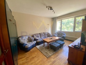 1 dormitorio Tvardi livadi, Pernik 1