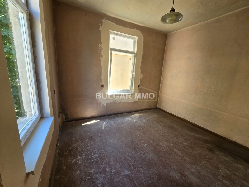 For Sale  2 bedroom Sofia , Tsentar , 70 sq.m | 69746747 - image [3]