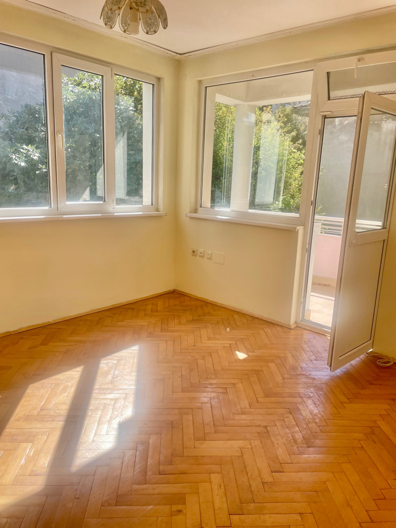 De vânzare  2 dormitoare Stara Zagora , Țentâr , 90 mp | 56961954