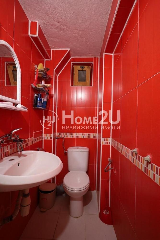 Продава КЪЩА, гр. Варна, м-т Планова, снимка 8 - Къщи - 55803639
