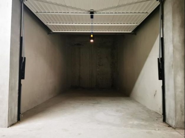 Til salg  Garage Sofia , Manastirski livadi , 23 kvm | 42810112