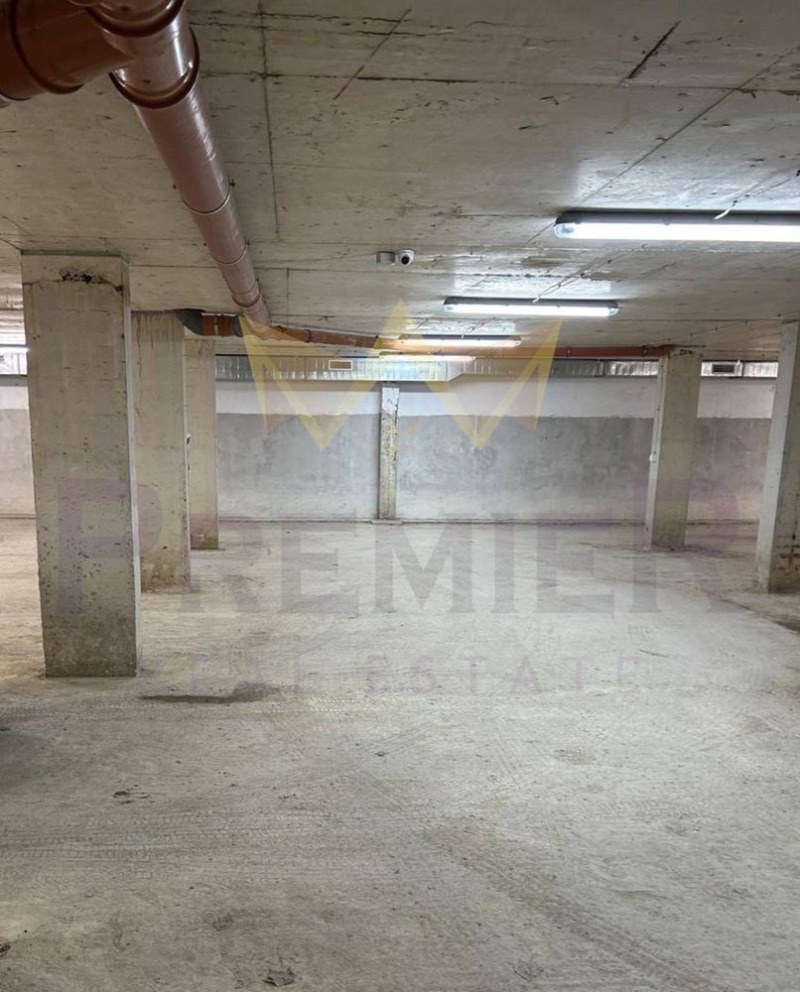 Продава ГАРАЖ, ПАРКОМЯСТО, гр. Варна, Бриз, снимка 3 - Гаражи и паркоместа - 52990144