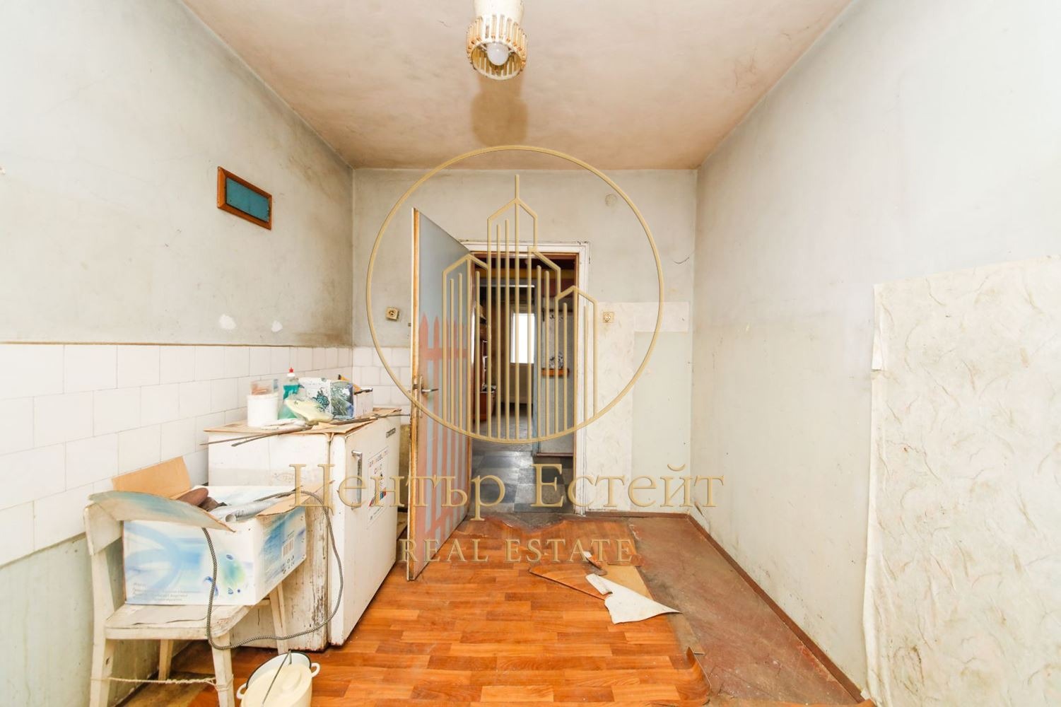 Продава 3-СТАЕН, гр. Плевен, Идеален център, снимка 2 - Апартаменти - 53702409