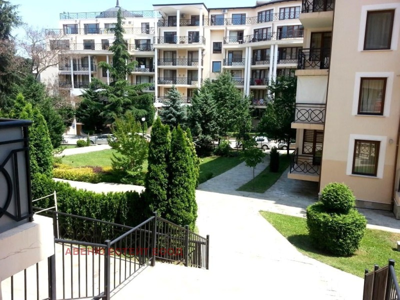 Na prodej  1 ložnice Varna , k.k. Zlatni pjasaci , 100 m2 | 88915745