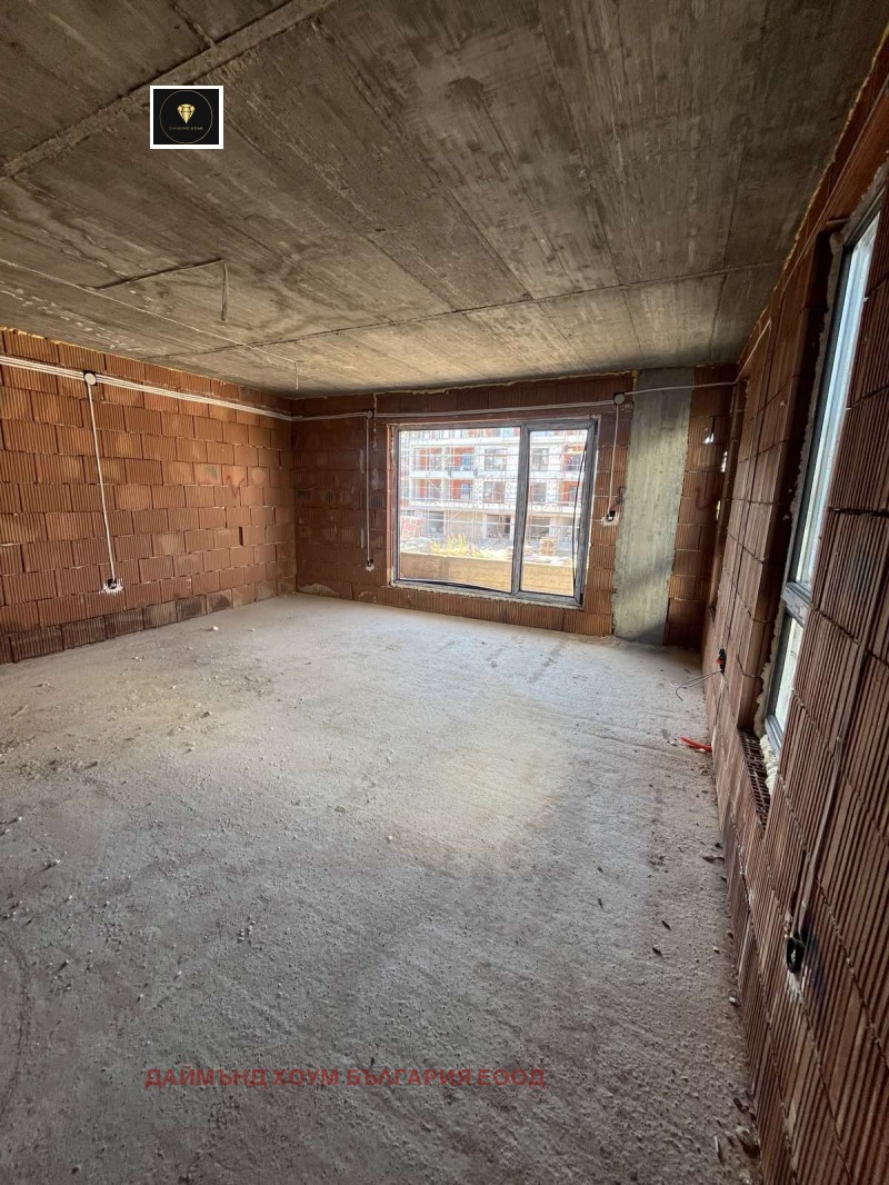 Продава 3-СТАЕН, гр. Пловдив, Остромила, снимка 3 - Апартаменти - 52088549